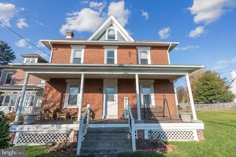 132 Egypt Rd, Mont Clare, PA 19453