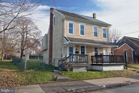 632 Spruce St, Pottstown, PA 19464