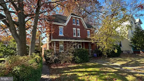 148 E Main St, Lansdale, PA 19446
