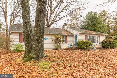84 S Dietz Mill Rd, Telford, PA 18969