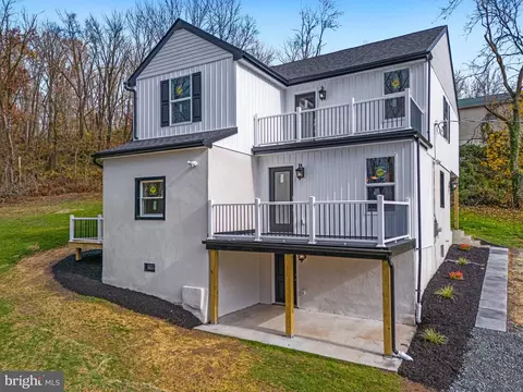 311 Amelia St, Mont Clare, PA 19453