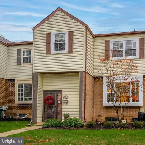 206 Birch Dr, Lafayette Hill, PA 19444