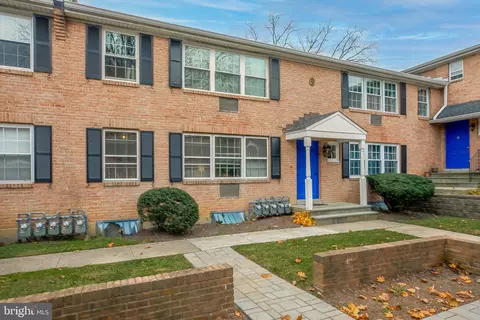 1334 Montgomery Ave #F-3, Narberth, PA 19072