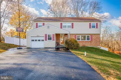 3026 Appledale Rd, Norristown, PA 19403
