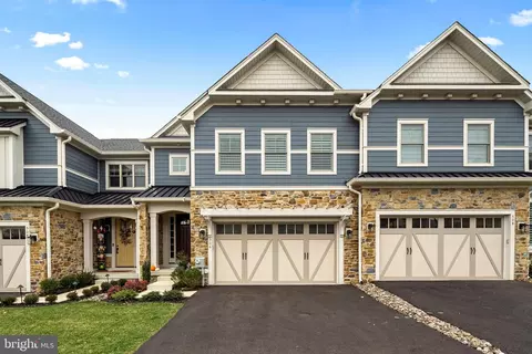 608 Roberts Rd #55, Ambler, PA 19002