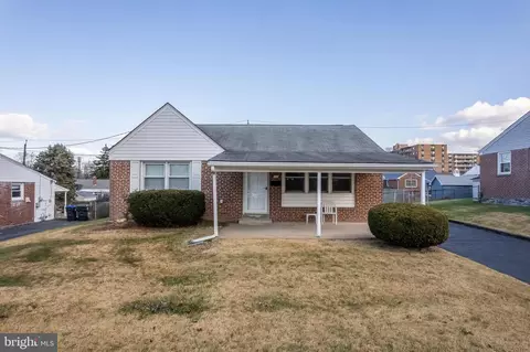 111 Valley View Rd, Norristown, PA 19401