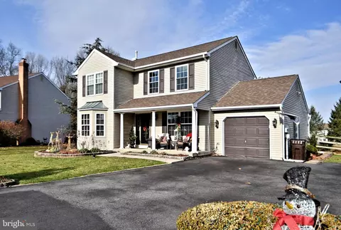 225 Winding Way, Telford, PA 18969