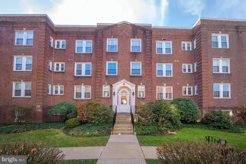 104 Woodside Rd #A-201, Haverford, PA 19041