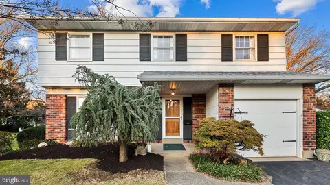831 Concord Pl, Lansdale, PA 19446