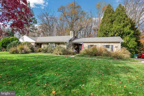 517 Montgomery Rd, Ambler, PA 19002