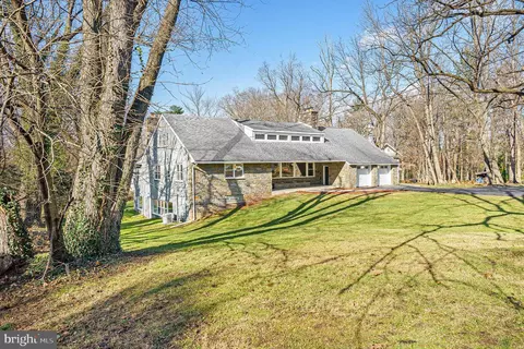 220 Rices Mill Rd, Wyncote, PA 19095