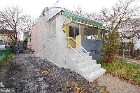 734 E Marshall St, Norristown, PA 19401