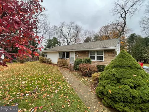 2832 Coppermine Rd, Norristown, PA 19403