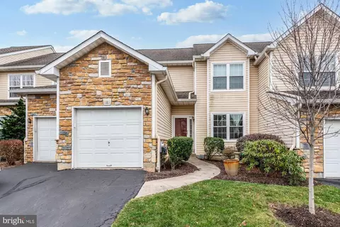 181 Gleneagles Ct, Blue Bell, PA 19422