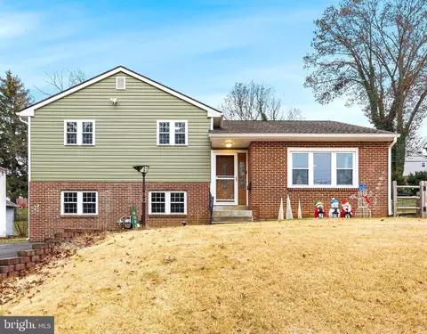 214 Paper Mill Rd, Oreland, PA 19075