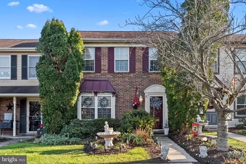 3 Brandywine Dr, Horsham, PA 19044