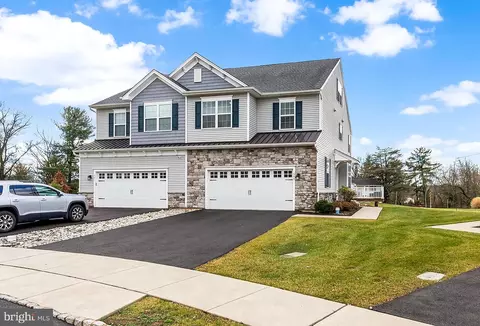 559 Berkley Pl, Harleysville, PA 19438