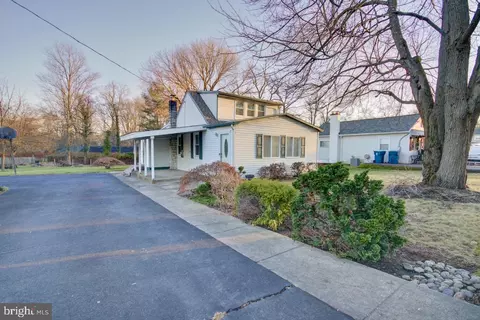 447 Avenue B, Horsham, PA 19044