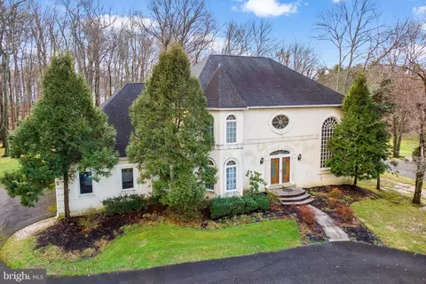 1537 Jarrettown Rd, Dresher, PA 19025