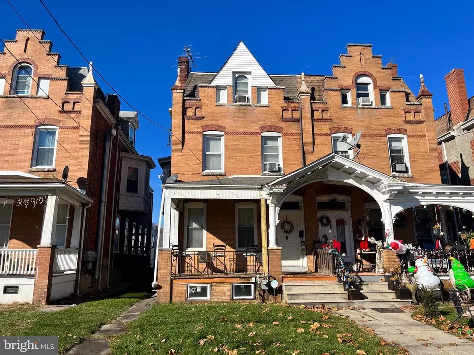 641 Haws Ave, Norristown, PA 19401 37 Photos Movoto