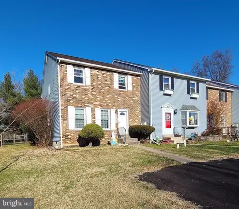 3280 Roxbury Rd, Hatfield, PA 19440