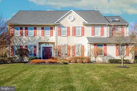 135 Brochant Cir, Blue Bell, PA 19422