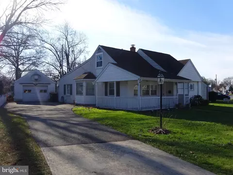 135 Oxford, Norristown, PA 19403