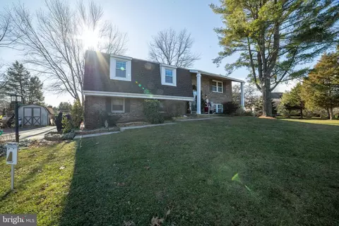 1180 Montgomery Dr, Schwenksville, PA 19473