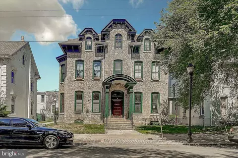 907 Dekalb St, Norristown, PA 19401