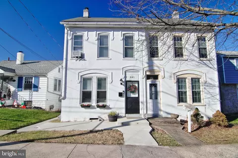 641 Spruce St, Pottstown, PA 19464