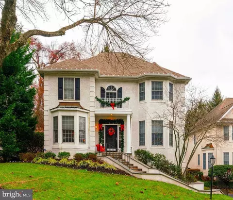 414 Spring Garden Ln, West Conshohocken, PA 19428