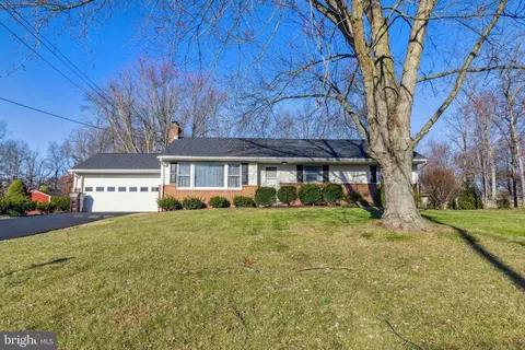 373 Moyer Rd, Harleysville, PA 19438