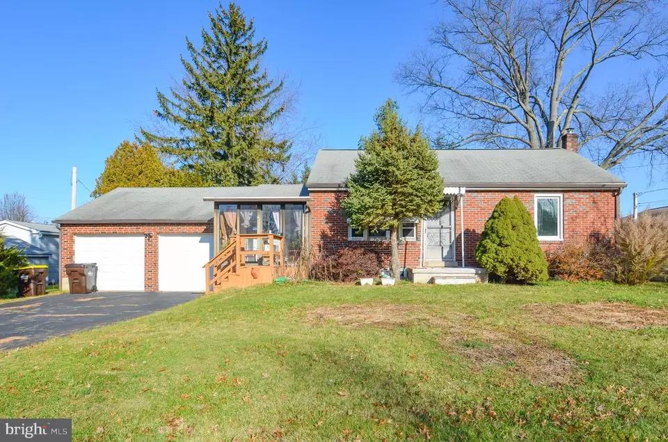 447 Farview Ave, Hatfield, PA 19440 22 Photos Movoto