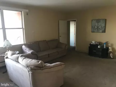 7900 Old York Rd #605-B, Elkins Park, PA 19027