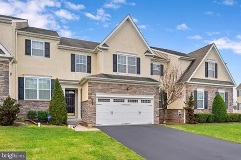 3032 Bainbridge Dr, Lansdale, PA 19446