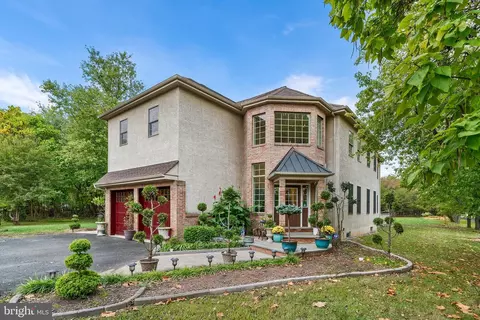 422 Lower State Rd, North Wales, PA 19454