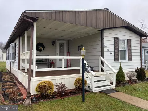 358 Woodstream Way, North Wales, PA 19454