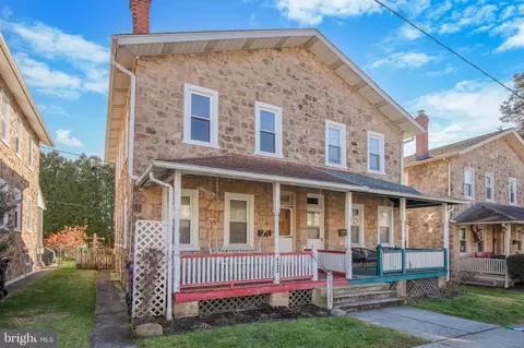 433 Renfrew Ave, Ambler, PA 19002