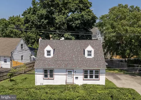 605 Brooke Rd, Glenside, PA 19038