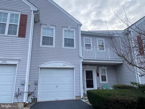 202 Santa Anita Dr, North Wales, PA 19454