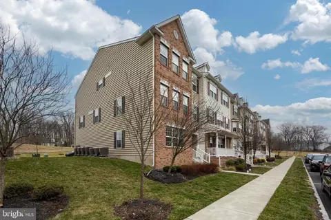 3024 Davenport Way #M124 L, Pennsburg, PA 18073