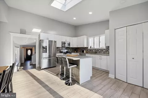 131 Cedar Ave, Conshohocken, PA 19428