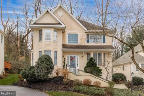 409 Merion Hill Ln, Conshohocken, PA 19428