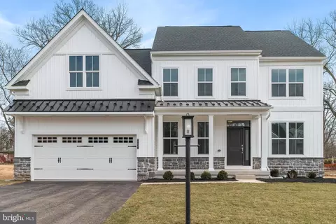 233 Indian Creek Rd, Telford, PA 18969