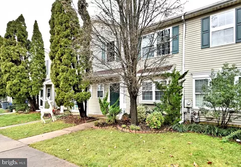 120 Hawthorne Ct, Collegeville, PA 19426