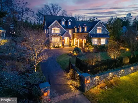 622 E Gravers Ln, Wyndmoor, PA 19038