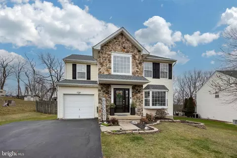 219 Von Steuben Dr, Collegeville, PA 19426