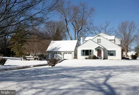 563 Evansburg Rd, Collegeville, PA 19426
