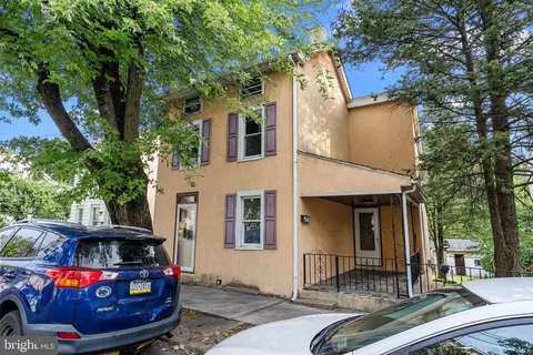 439 Old Elm St, Conshohocken, PA 19428