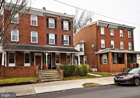830 W Marshall St, Norristown, PA 19401